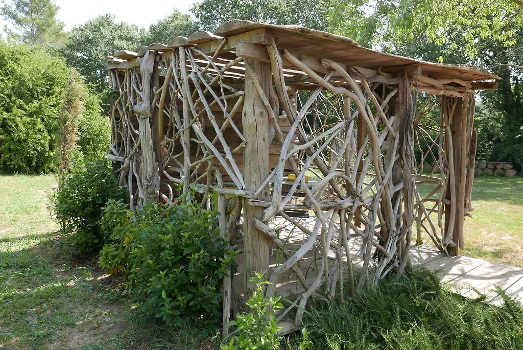 Cabane De La Leque Fontvieille France