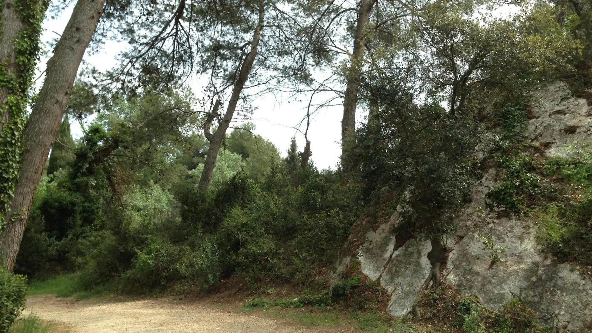 Cabane De La Leque Fontvieille 0*,  França