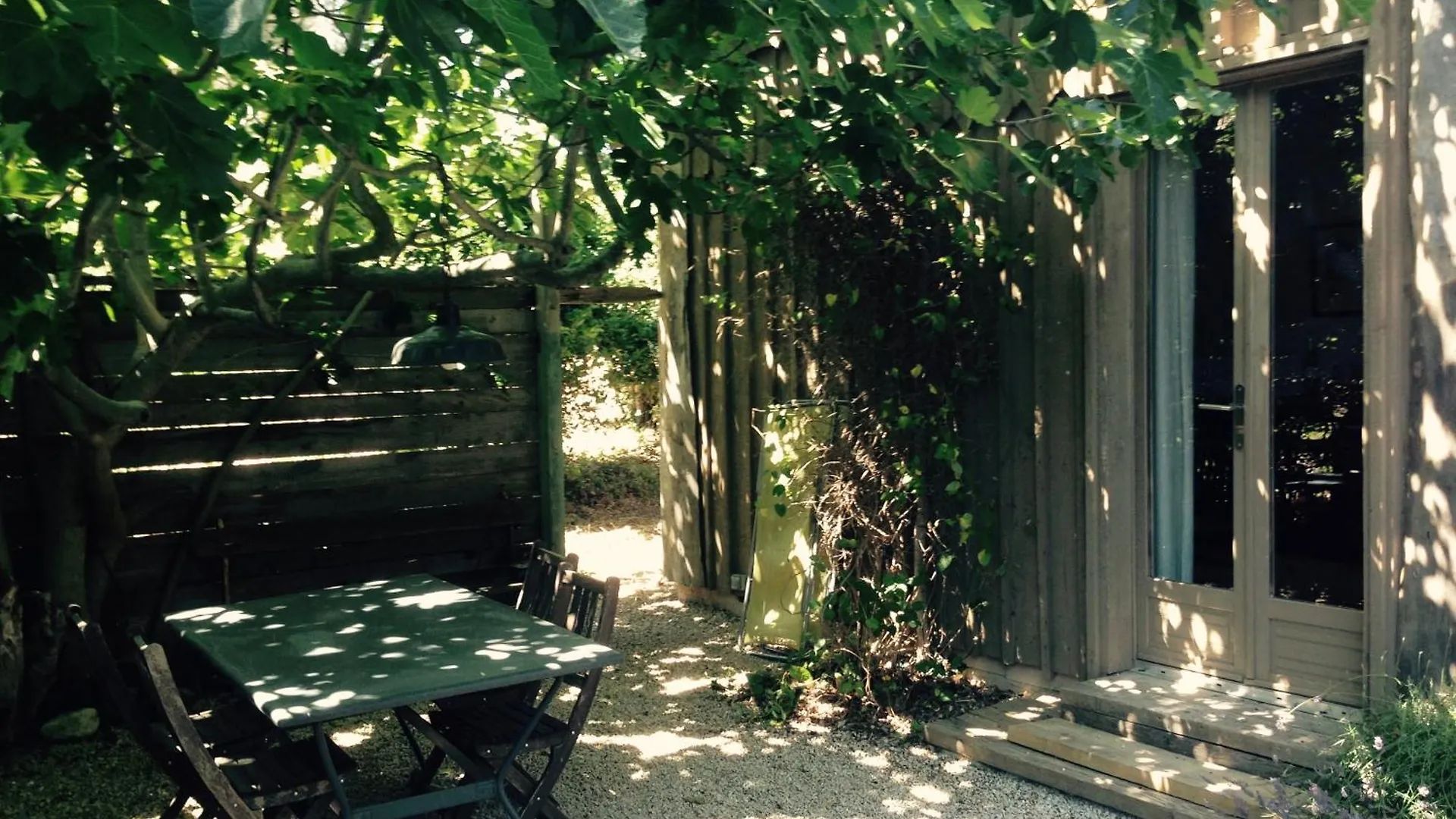 Casa de Férias Cabane De La Leque Fontvieille França