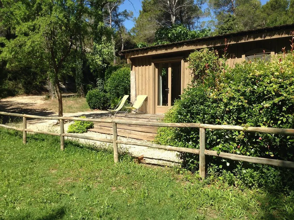Casa de Férias Cabane De La Leque Fontvieille França